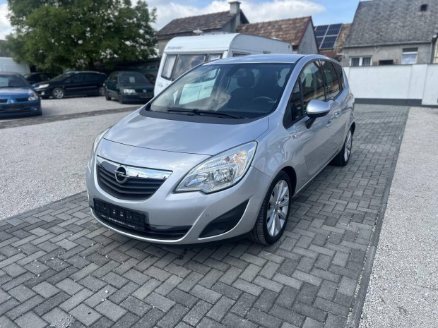 Opel Meriva B 1.7 CDTI Selection