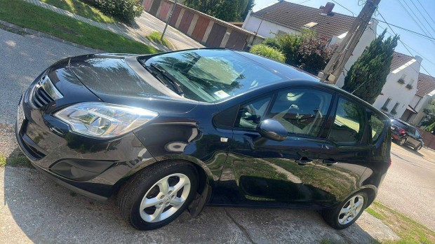 Opel Meriva B elad