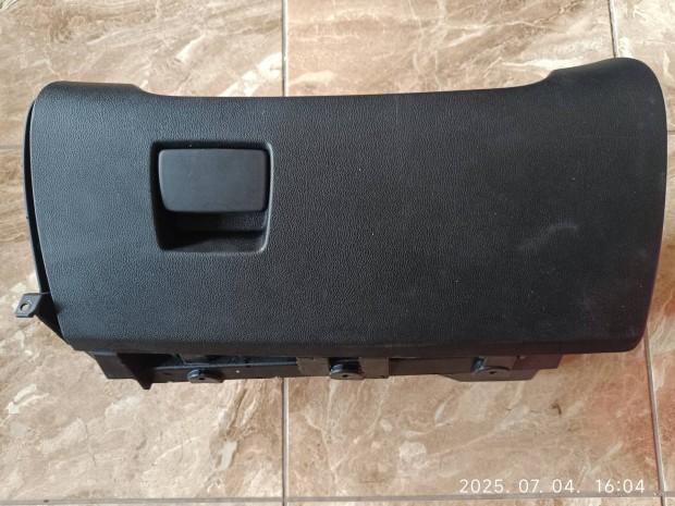 Opel Meriva B kesztyű tartó