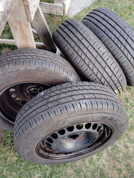 Opel Meriva : ny�ri gumi lemez felnivel elad�