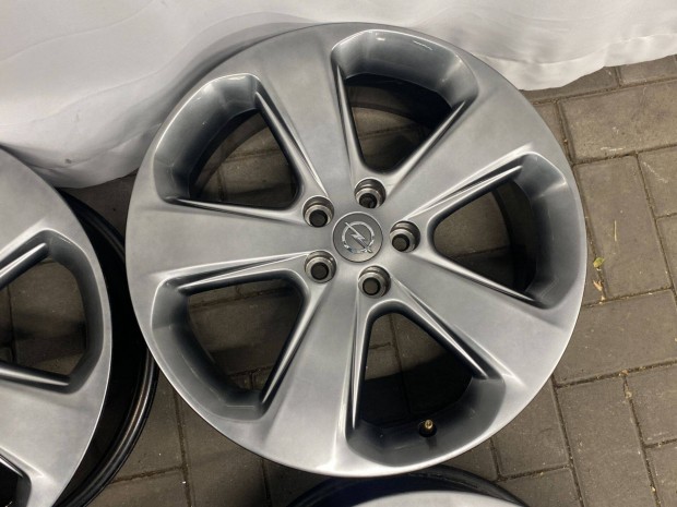 Opel Mokka Alufelni szett 5x105 18Coll ET38