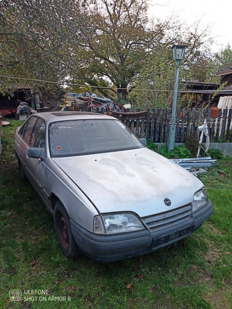 Opel Omega 2.0i alkatrsz