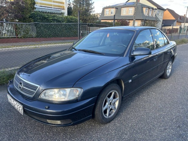 Opel Omega 2.2 16V Comfort