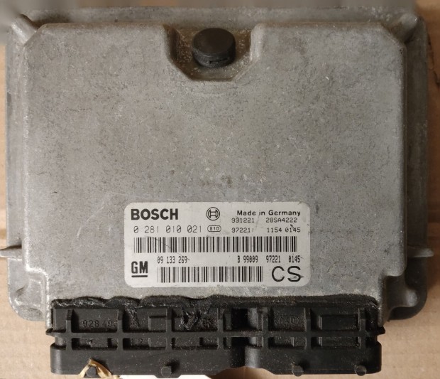 Opel Omega 2,2 Diesel motorvezérlő 0281010021
