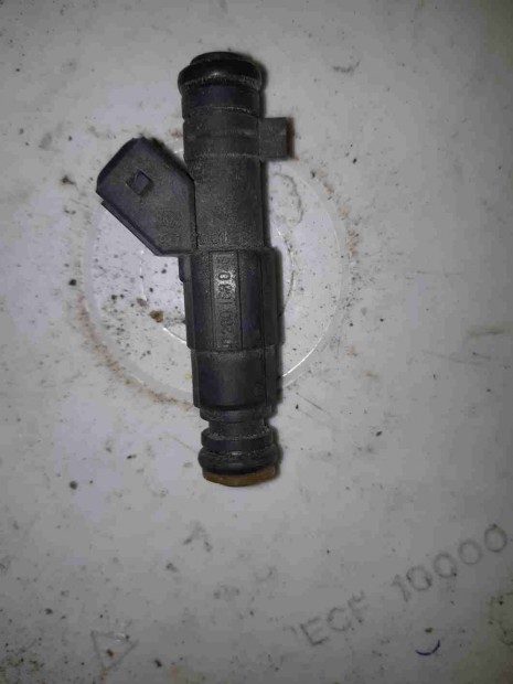 Opel Omega A Injektor / Porlaszt� / Befecskendez�