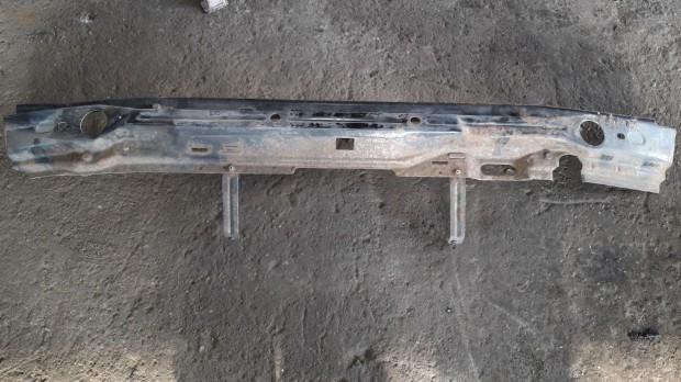 Opel Omega B H�ts� L�kh�r�t� Merev�t�