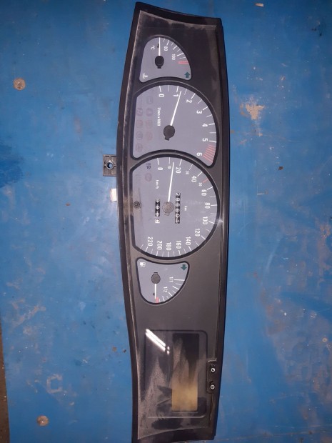 Opel Omega B �raegys�g / Kilom�ter�ra