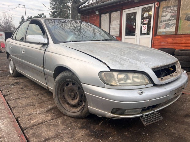 Opel Omega B (1997) 2.2i Z22XE Alkatrszek #M2001