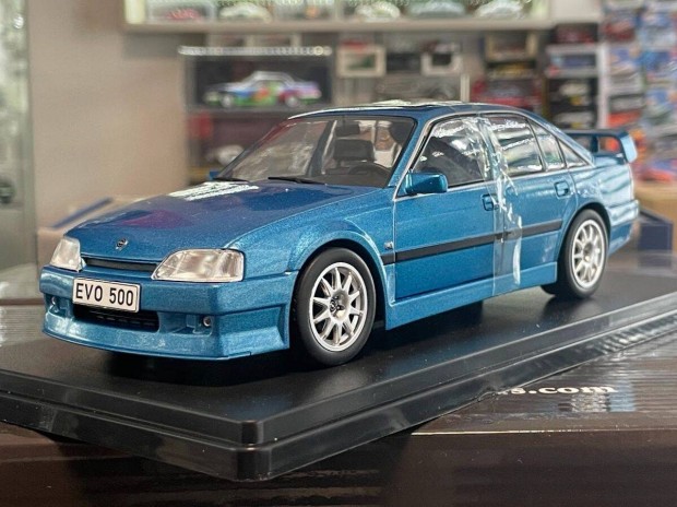 Opel Omega Evo 500 1990 1:24 1/24 Whitebox