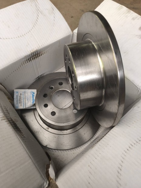 Opel Omega h�ts� f�kt�rcsa