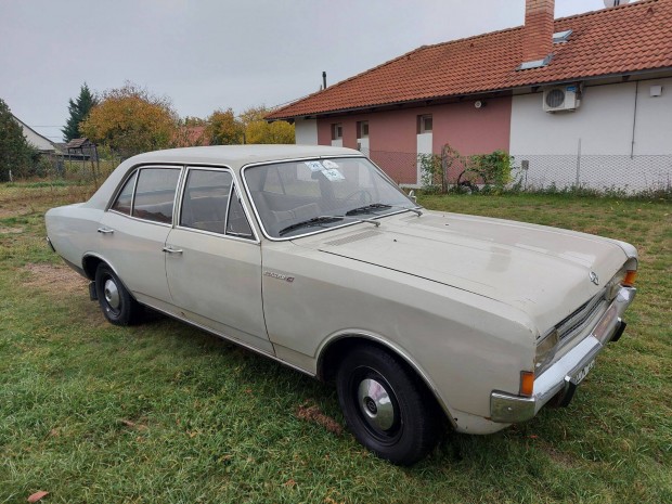 Opel Rekord 1.9 Sedan �rv�nyes m�szakival 1968-b�l