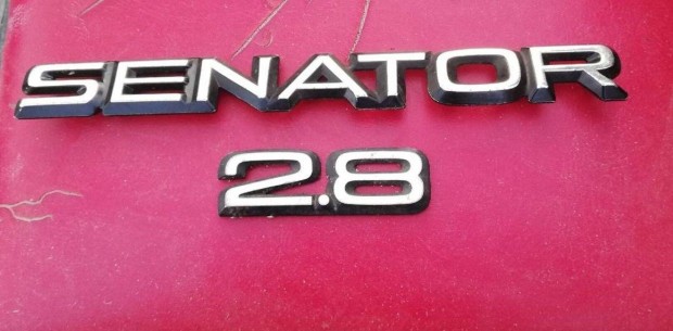 Opel Senator A 2.8 felirat,emblma