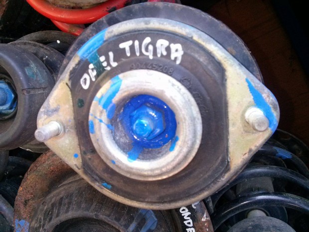 Opel Tigra Lengscsillapit