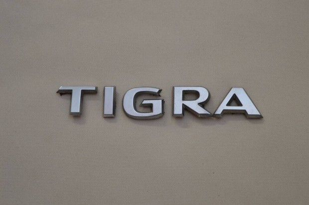 Opel Tigra TT krm emblma