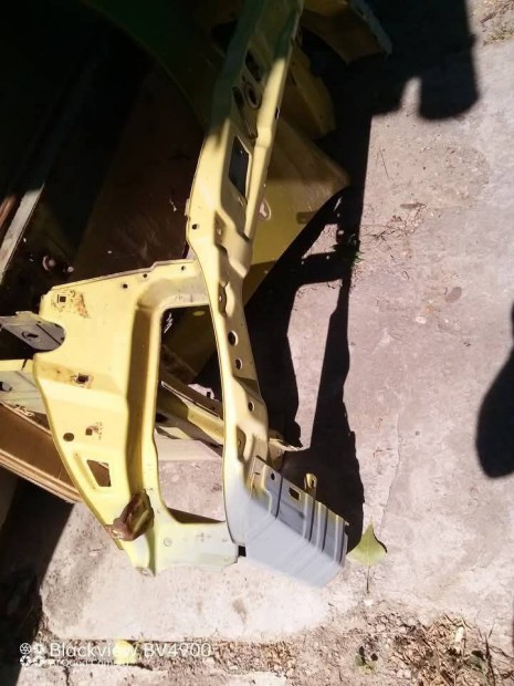 Opel Tigra z�rh�d homlokfal