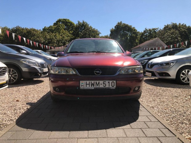 Opel Vectra 1.6 16V Comfort megkmlt llapot
