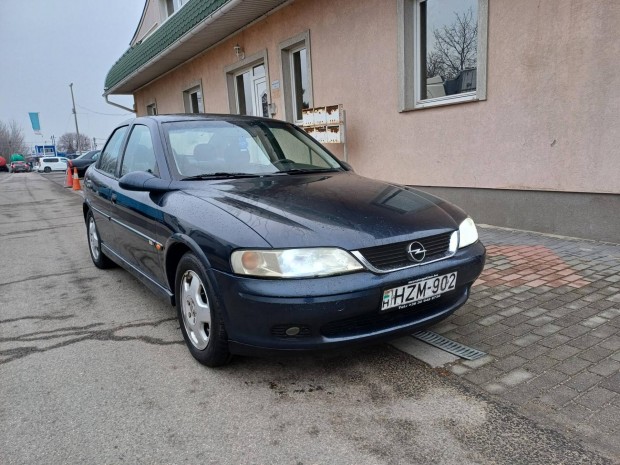 Opel Vectra 1.6 16V Elegance (Automata) Autbes...