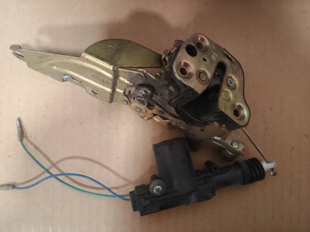 Opel Vectra A bal h�ts� ajt�z�r 90503795