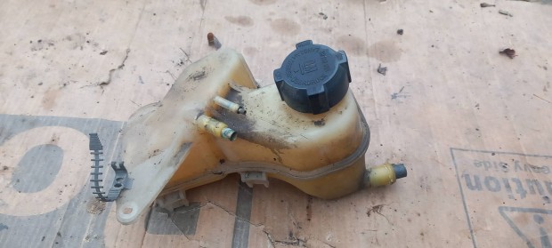 Opel Vectra A kiegyenlítő tartály C18NZ