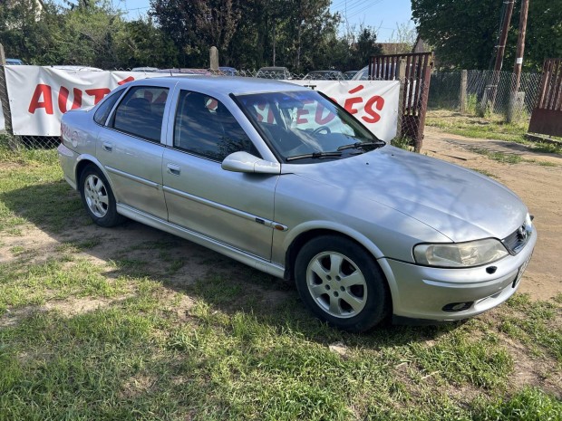 Opel Vectra B 1.6 16V CD
