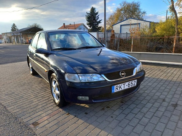 Opel Vectra B 2.0 DTI Komfort Autbeszmits