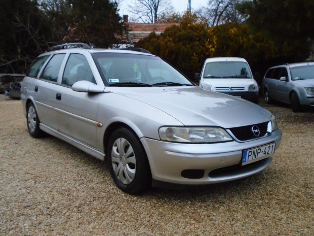 Opel Vectra B Caravan 1.6 16V Elegance J motor...