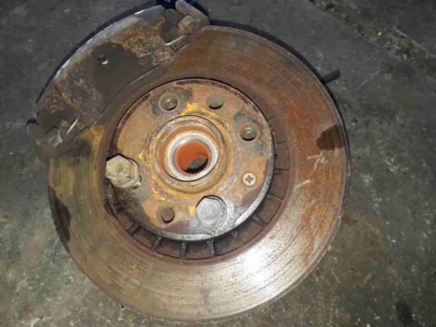 Opel Vectra B Jobb Els� Csonk�llv�ny Ker�kaggyal + F�knyereg + ABS