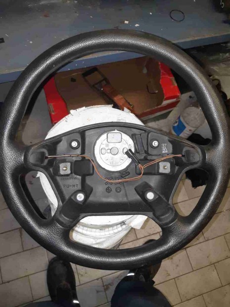 Opel Vectra B Korm�nyker�k