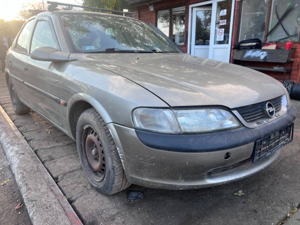 Opel Vectra B (1997) 2.0D X20DTL Alkatrszek #M3231