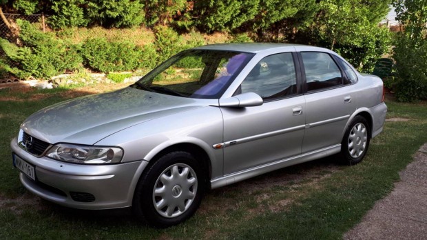 Opel Vectra B, 1,8 Sport