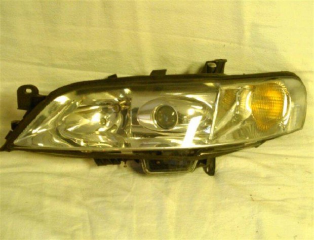 Opel Vectra B f�nysz�r� bal 1999 -> 2001 Xenon