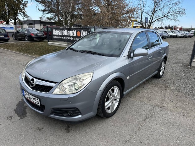 Opel Vectra C 1.9 CDTI Essentia 8 Alukerk