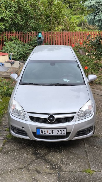 Opel Vectra C 2007, 1.8 Benzin elad