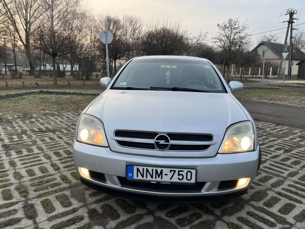 Opel Vectra C 2.2 Comfort