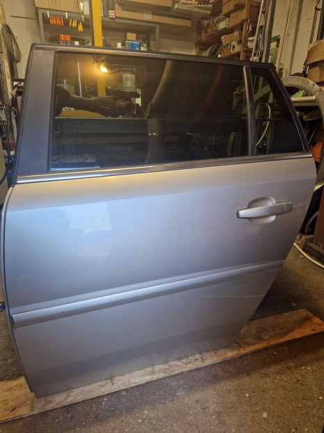 Opel Vectra C BH Ajt�