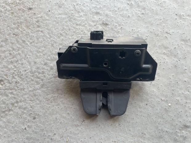 Opel Vectra C GTS csomagtérajtó zár