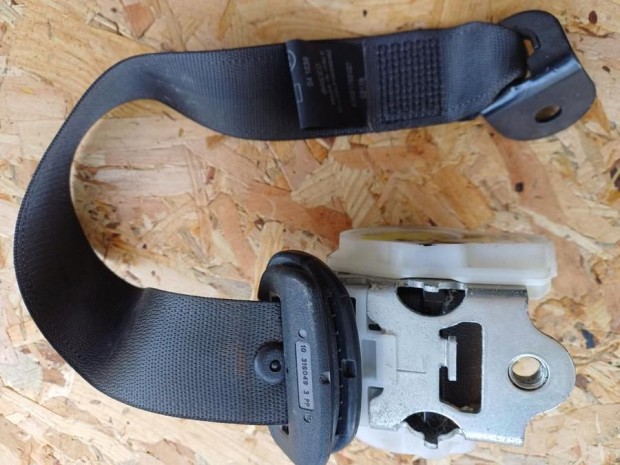 Opel Vectra C (2002-2009)  Bal Els Biztonsgi v