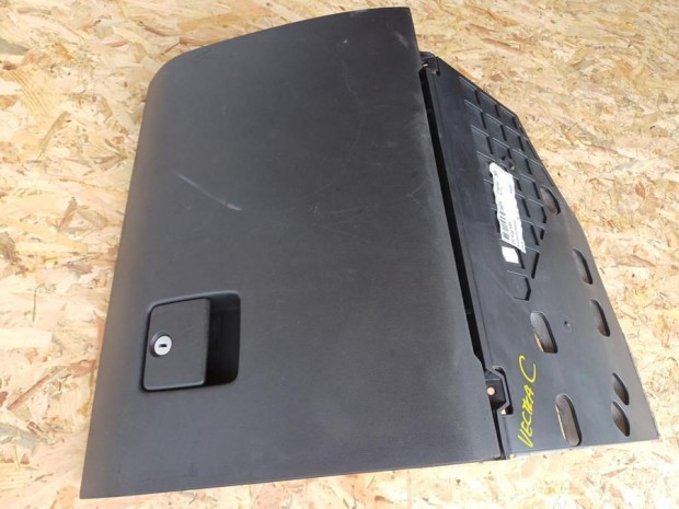 Opel Vectra C (2002-2009)   Kesztytart