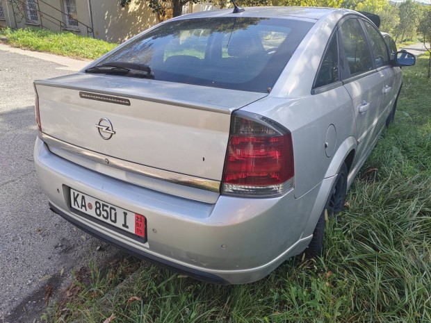 Opel Vectra C alkatrszei eladk 