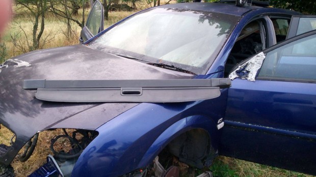 Opel Vectra C kombi csomagtér roló