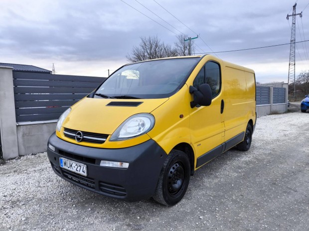 Opel Vivaro 1.9 DI L1H1 178eKm!! Vonhorog! Cse...