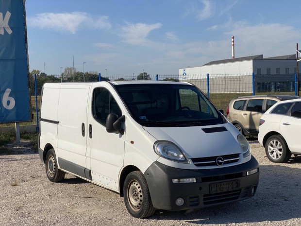 Opel Vivaro 1.9 DI L1H1 Motorhibs!