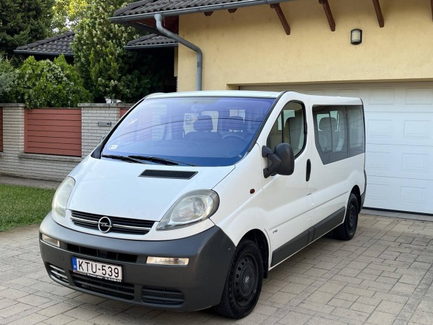 Opel Vivaro 1.9 DTI L1H1 Megkmlt llapot Azon...