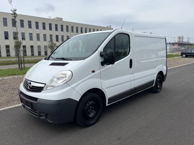 Opel Vivaro 2.0 CDTI L1H1 2.7t folyamatosan sze...
