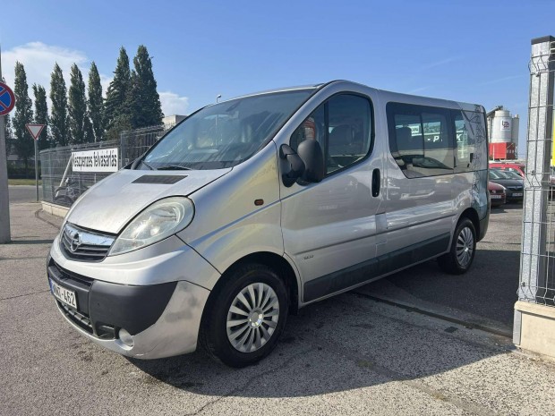 Opel Vivaro 2.0 L2H1 2.9t 9 Szemlyes Szemlyaut!