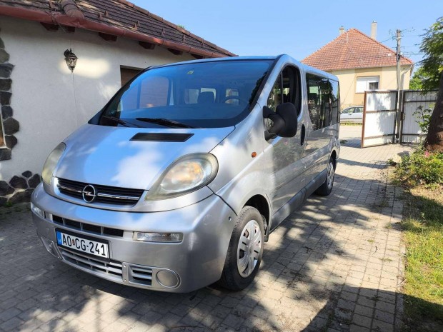 Opel Vivaro 2.5 DTI Tour L1H1