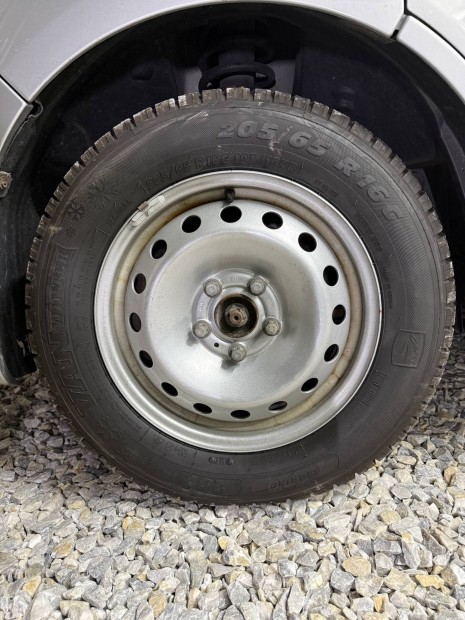 Opel Vivaro 5x114,3 16" téli kerék garnitúra