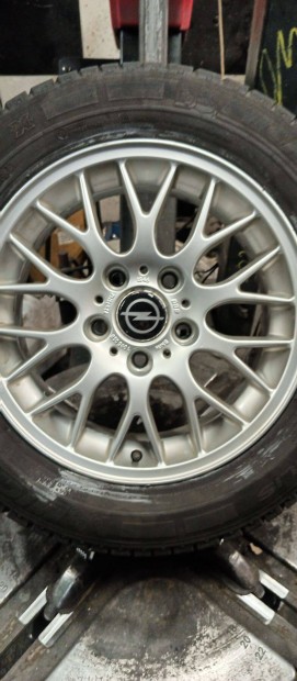 Opel Vivaro 5x118 16-os nyári garnitúra 205/65R16C Michelin gumik