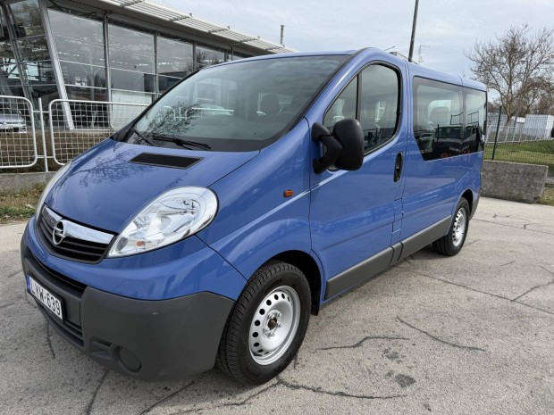 Opel Vivaro 9 szemlyes Magyar