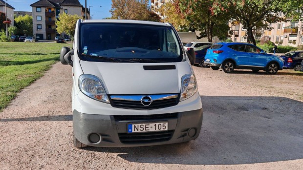 Opel Vivaro L1H1 2.0 90LE dupla tolóajtó, klíma, tolatókamera